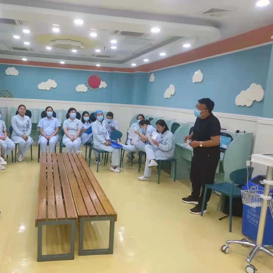 Demonstração de Xiamen Vencedor Produtos de Nebulizer no Hospital